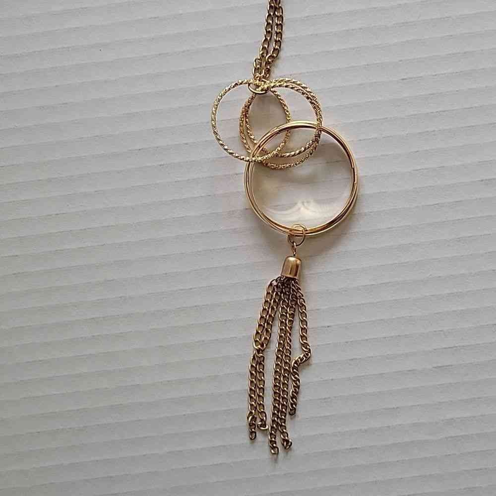 Elegant Gold Pendant Necklace - Picture 2 of 2